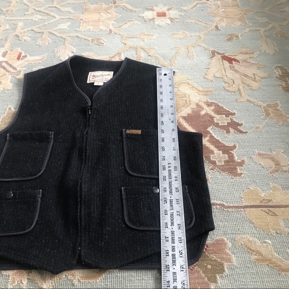 Sold: woolrich Men's Wool Four Pocket Vest Medium - Back buckle - Made In USA - Picture 8 of 8